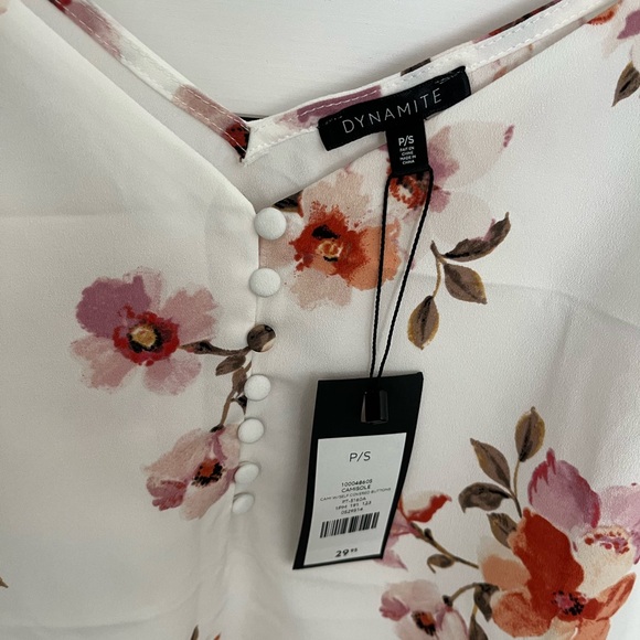 Dynamite V neck Floral strappy tank with button details. Size S. BNWT - Picture 3 of 4